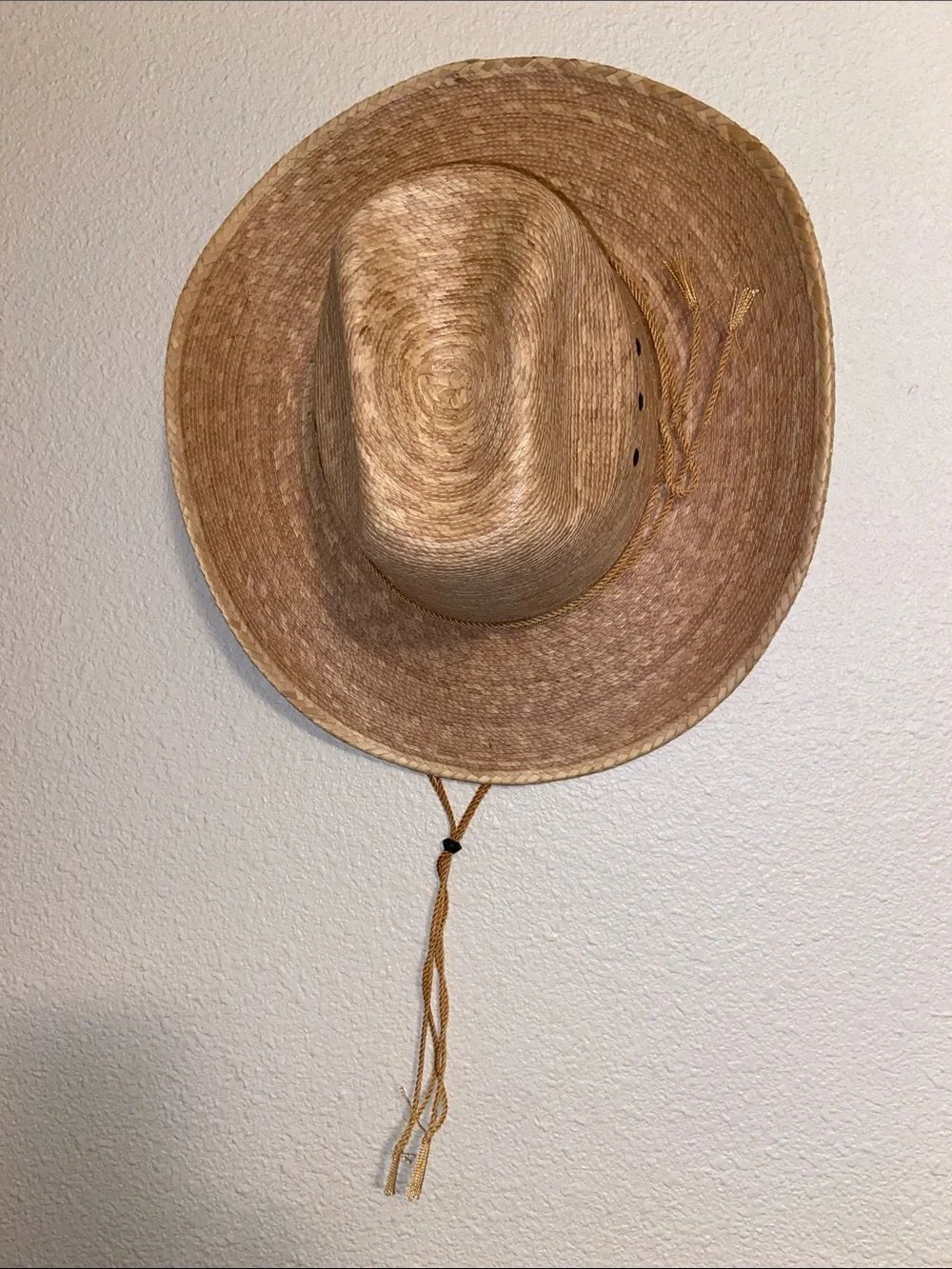 Men’s Brown Straw Palm Cowboy Hat with Chin Strap Made In Mexico Méx,57 US 7 1/8